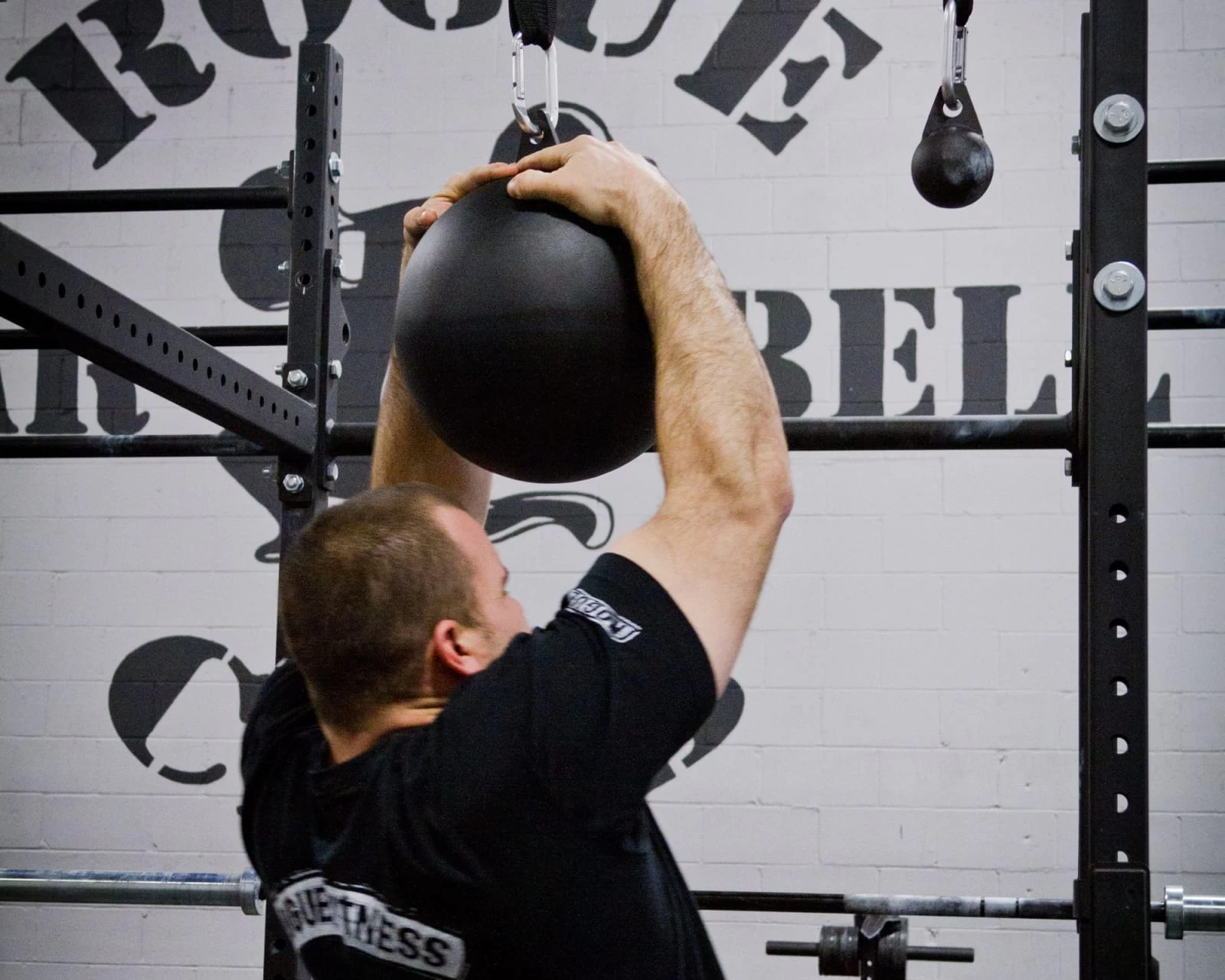 Rogue 12" Pull-up Globe 4 Rogue 12" Pull-up Globe - Image 2